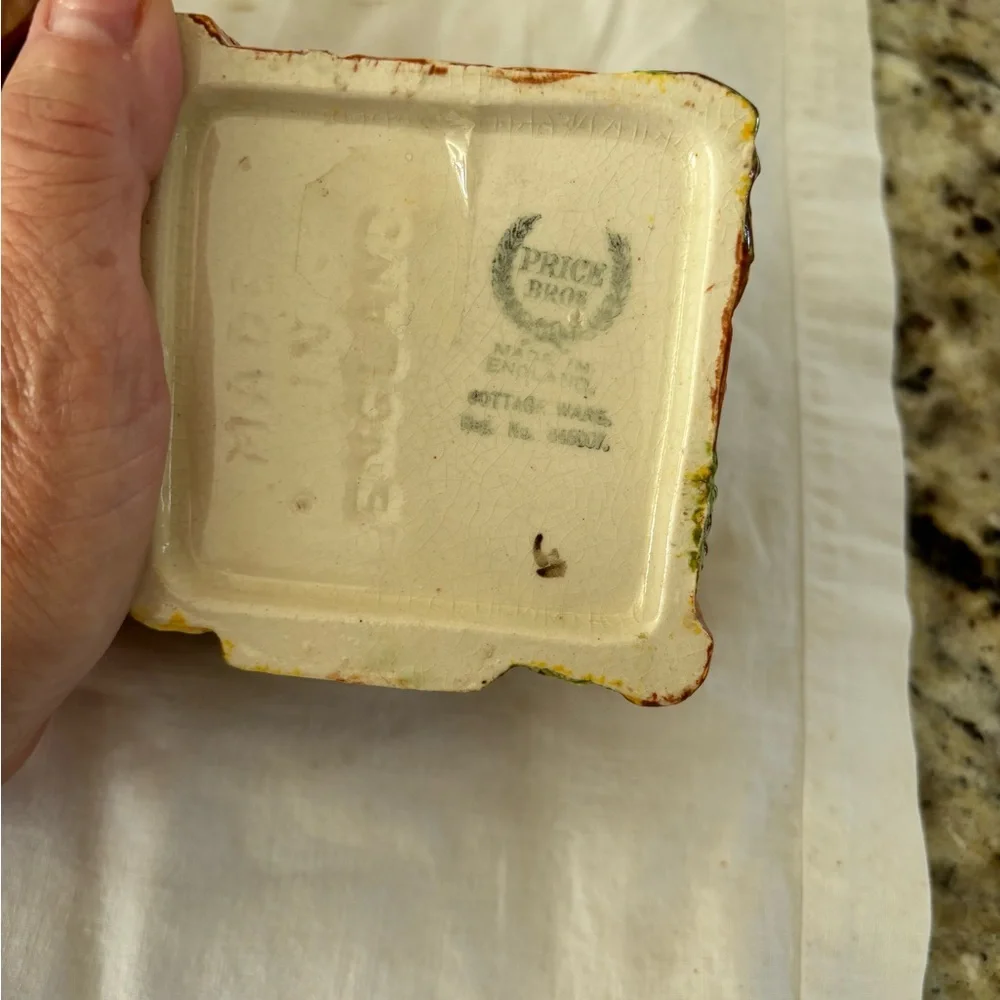 Beautiful- Vintage Price brothers cottage where made in England‎   5 pieces